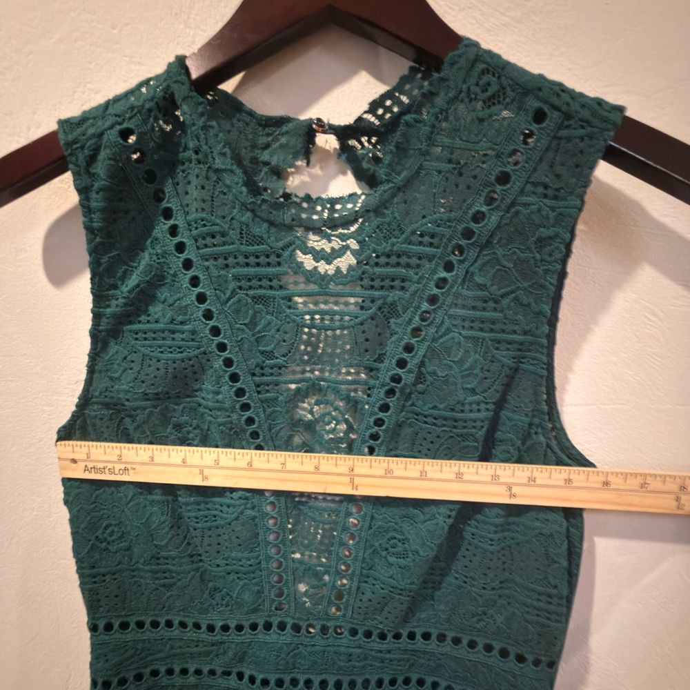 SAYLOR Emerald Green Lace Mini Dress - Picture 7 of 9